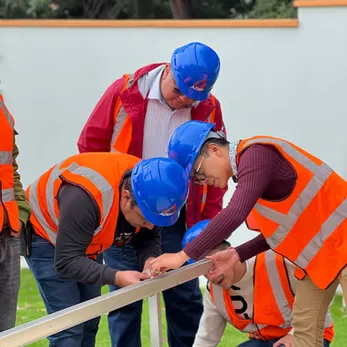 Imagen 3 del carrusel superior