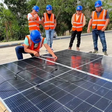 Imagen 2 del carrusel inferior